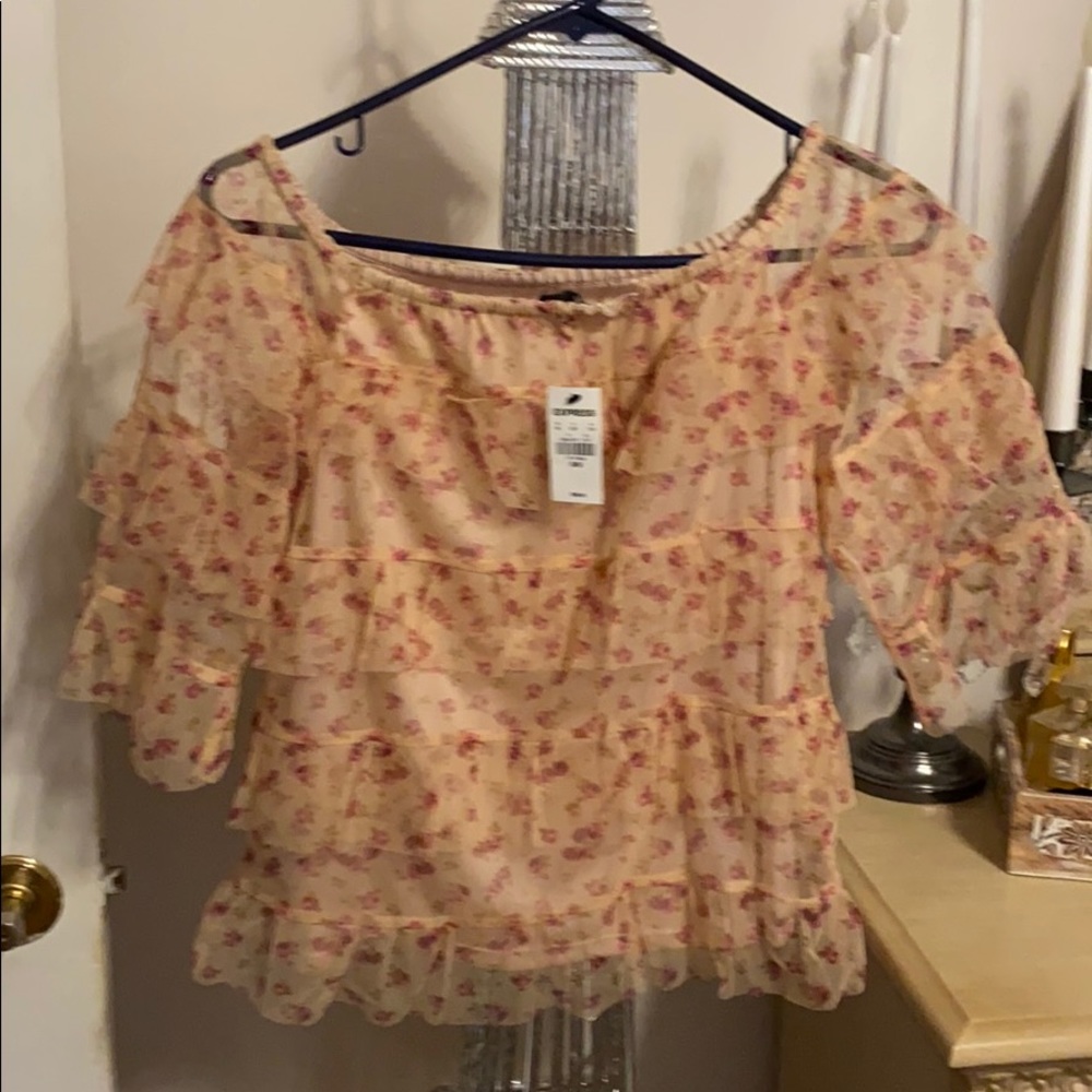 Off the shoulder ruffle top